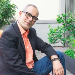 Portrait von Christian Kurz, New Work Consultant, Agile Coach und Transformationsbegleiter aus Marbach am Neckar. Christian Kurz begleitet Menschen, Teams und Organisationen bei New Work, agiler Zusammenarbeit, Organisationsentwicklung und nachhaltigen Transformationsprozessen mit dem ABIM Framework.